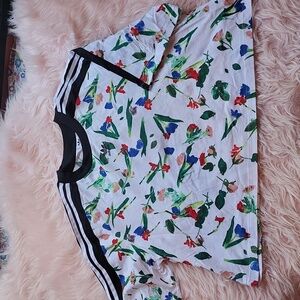 Adidas floral copped tee XL